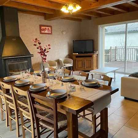 L'oustal D'aubrac Σπίτι διακοπών Le Nayrac