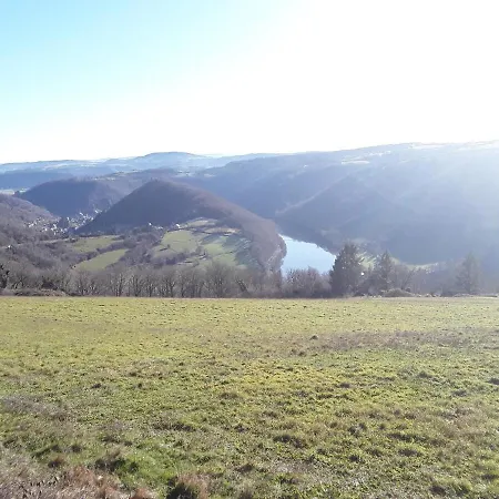 Semesterbostad L'oustal D'aubrac Le Nayrac
